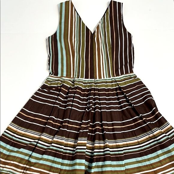 Rabbit Designs Women’s Flattering V-Neck Dress SZ 12 Sleeveless Striped Lined - Picture 9 of 14